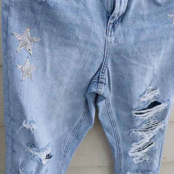 Blank NYC Jeans Women Size 26 Blue The Ludlow Girlfriend Crop Star Patches - Picture 10 of 10